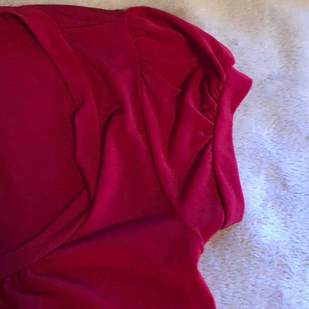 Red top - Picture 4 of 5